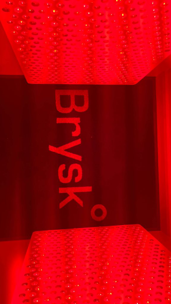 Red light therapy environment at Brysk Manchester